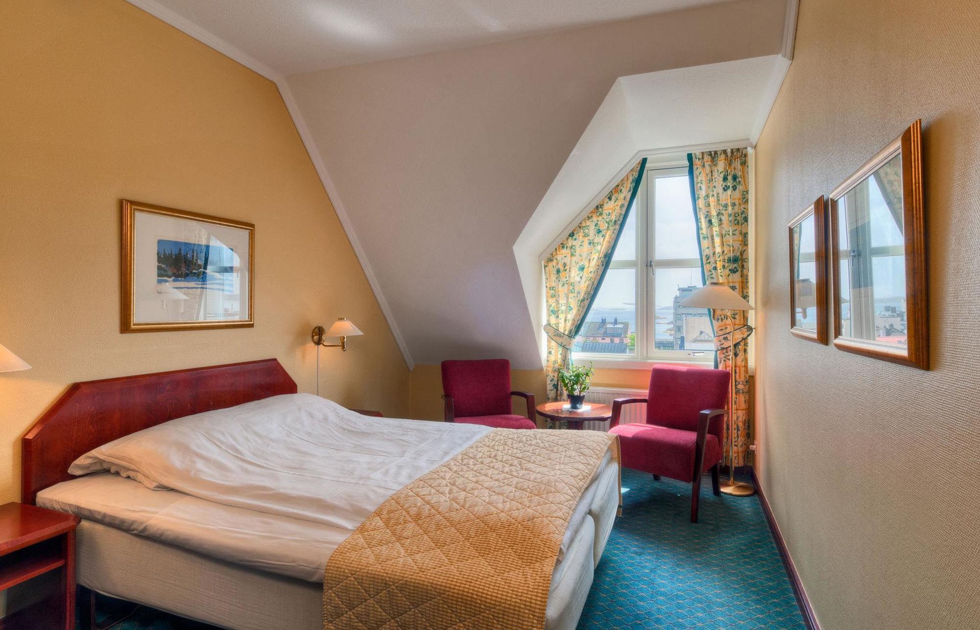 Thon Partner Hotel Norge คริสเตียนซานด์ ภายนอก รูปภาพ